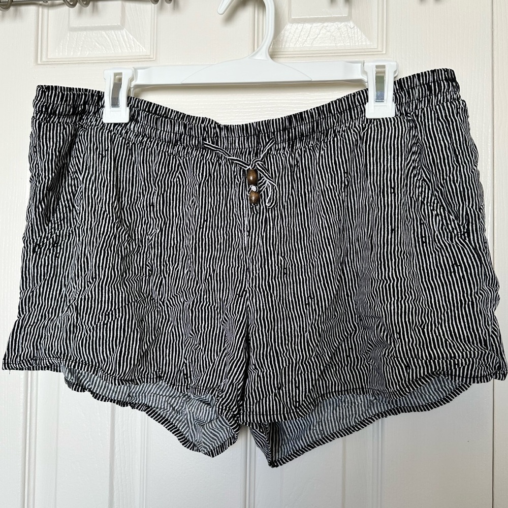 Soft Striped Shorts with Pockets